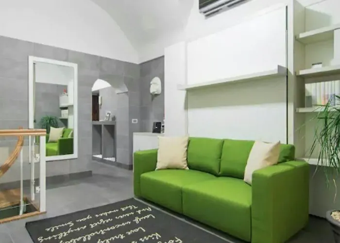 Mezzocannone Home - Casa Vacanze Centro Storico